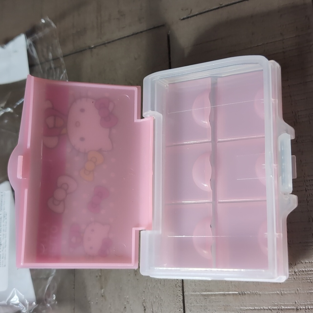 🆕📢📢📢 Just In....Hello Kitty Pill Box. - Picture 7 of 8